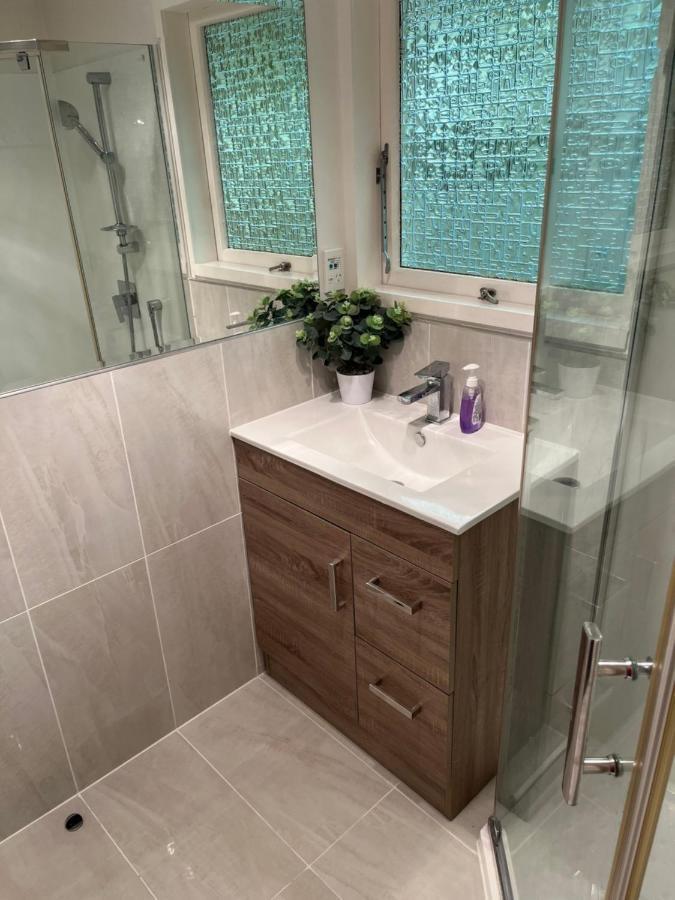 Hillcrest Homestay, Northshore, Оукланд Екстериор снимка