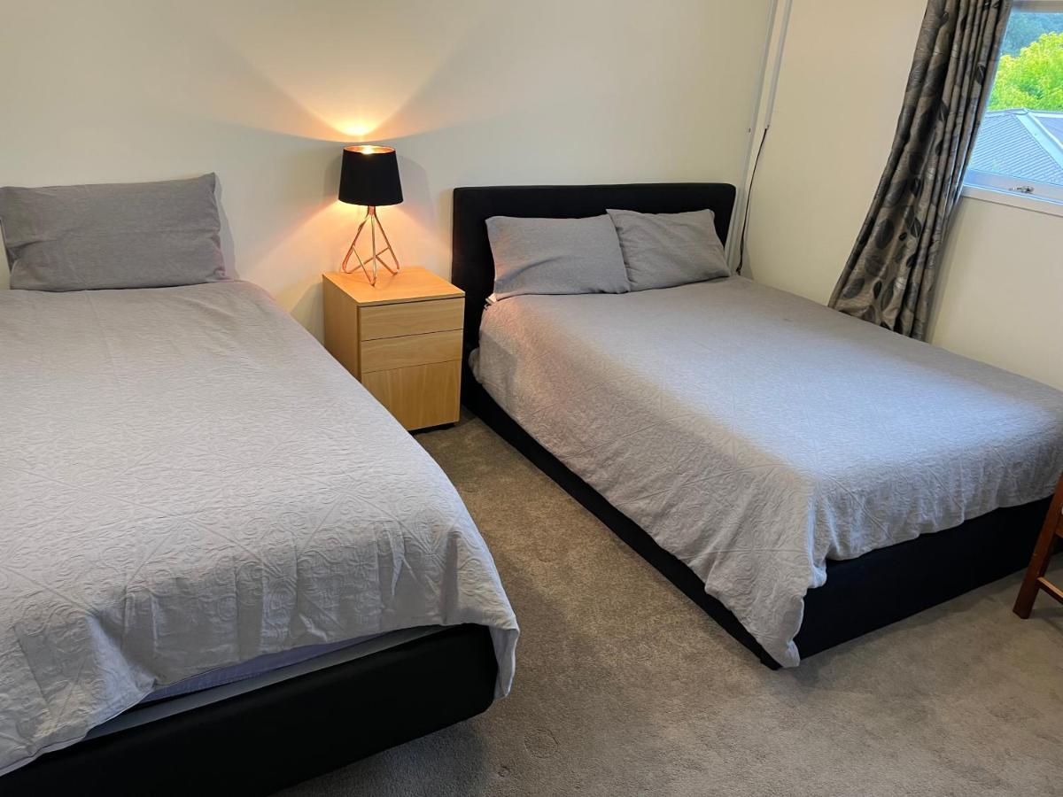 Hillcrest Homestay, Northshore, Оукланд Екстериор снимка