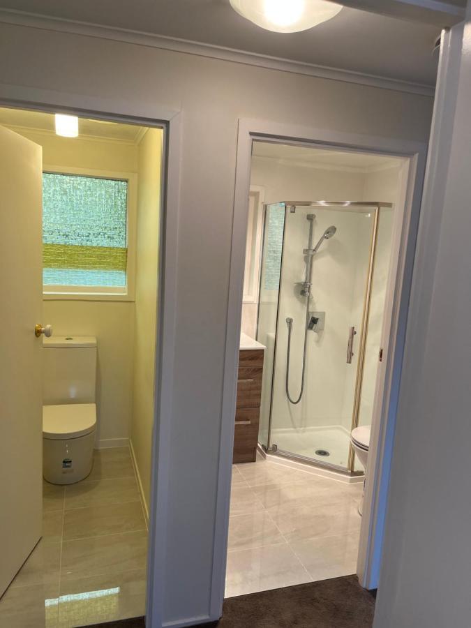 Hillcrest Homestay, Northshore, Оукланд Екстериор снимка