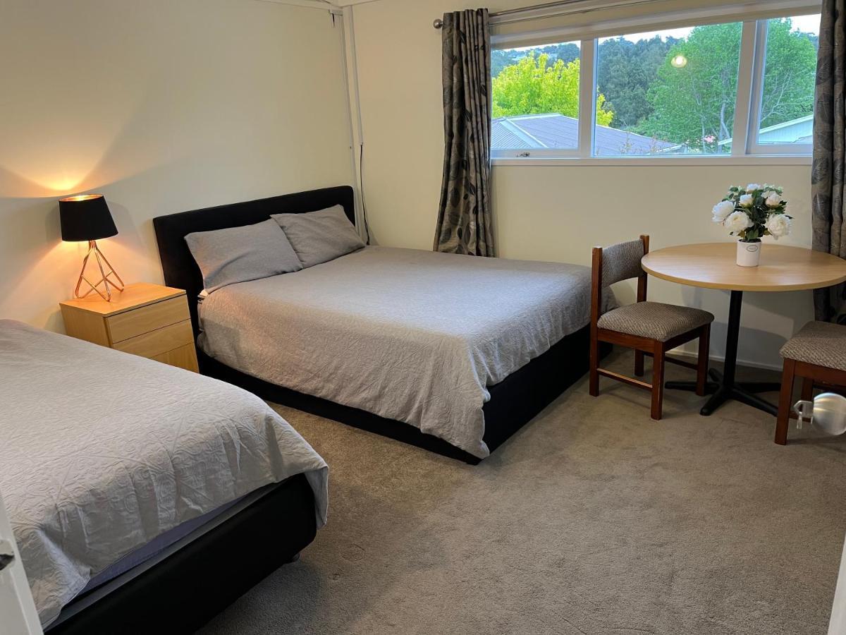 Hillcrest Homestay, Northshore, Оукланд Екстериор снимка