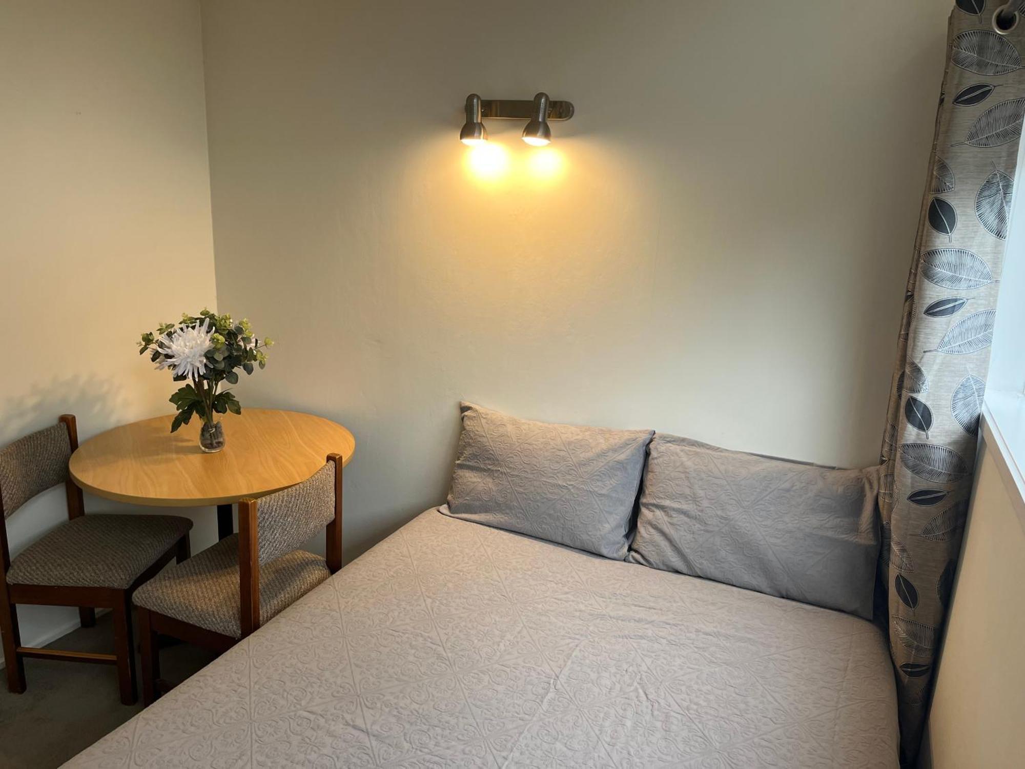 Hillcrest Homestay, Northshore, Оукланд Екстериор снимка